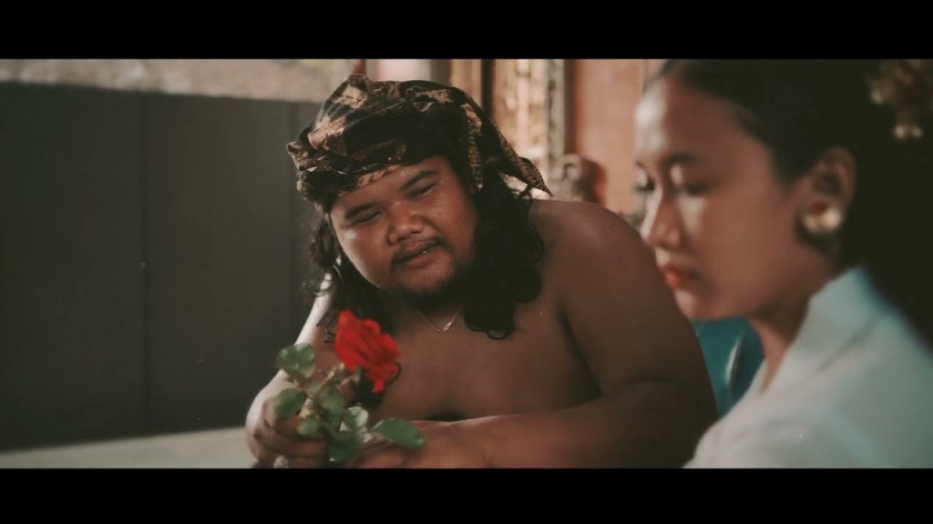 PESAN: Cuplikan klip lagu Balada Cinta Rahwana&rdquo; milik Yantel viral di Tiktok. Ada pesan khusus untuk pendengar lagu tersebut.