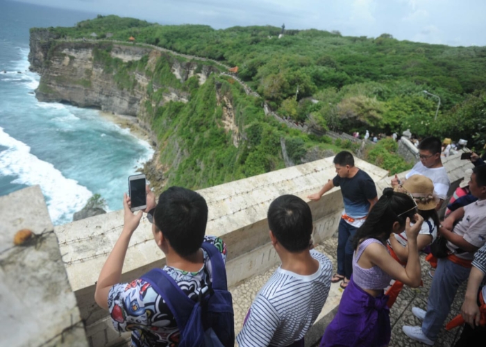 RAMAI: Kunjungan wisatawan di DTW Kawasan Luar Pura Uluwatu