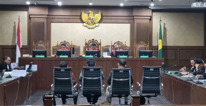 Galumbang Menak dituntut 15 tahun penjara kasus korupsi BTS 4 G.
