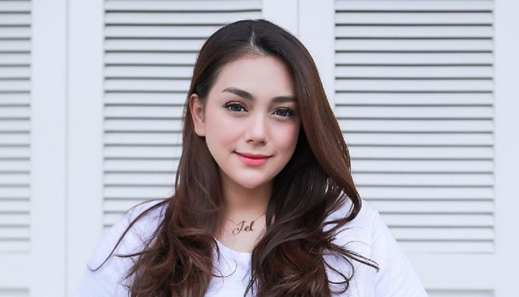 Celine Evangelista buka suara terkait kedekatannya dengan Jaksa Agung ST Burhanuddin