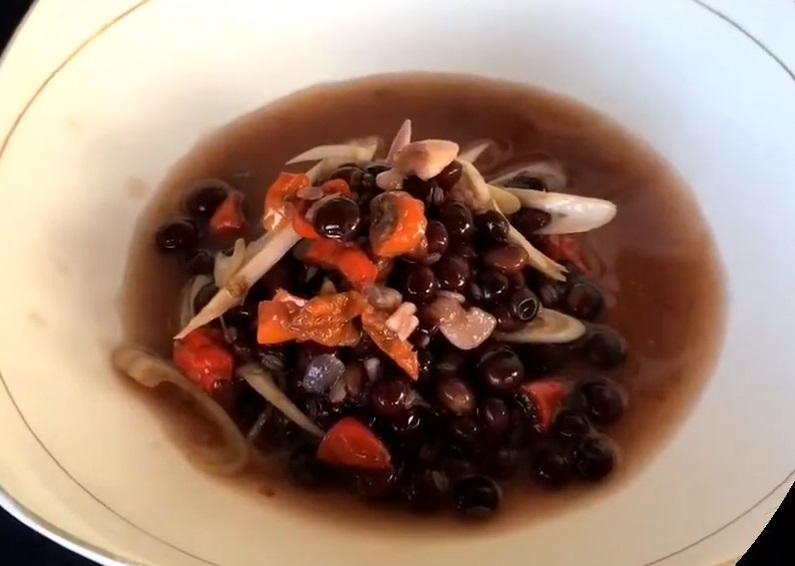 JUKUT UNDIS: Jukut undis merupakan salah satu kuliner khas Bali utara. Akan terasa makin menggoda jika dipadu dengan sudang lepet atau ikan asin.