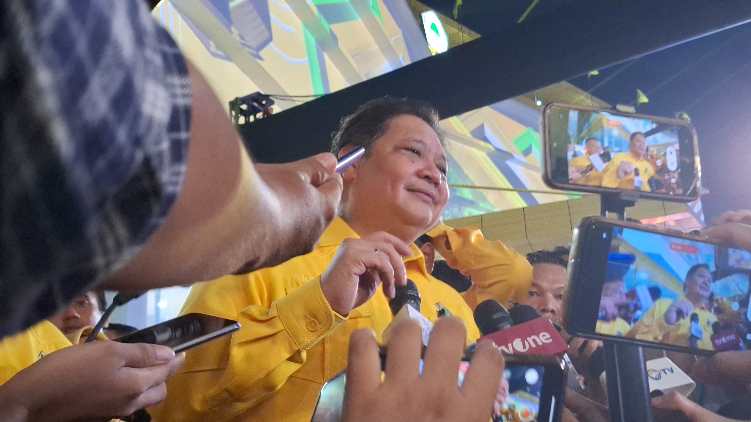 Airlangga Hartarto buka suara soal Gibran Rakabuming Raka absen dalam HUT ke-59 Partai Golkar