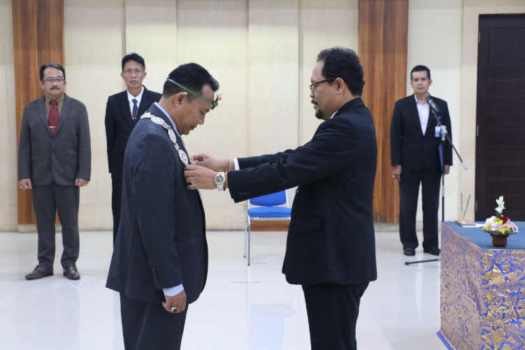 Pelantikan Prof. I Ketut Sudarsana Sebagai Wakil Rektor Bidang Kemahasiswaan