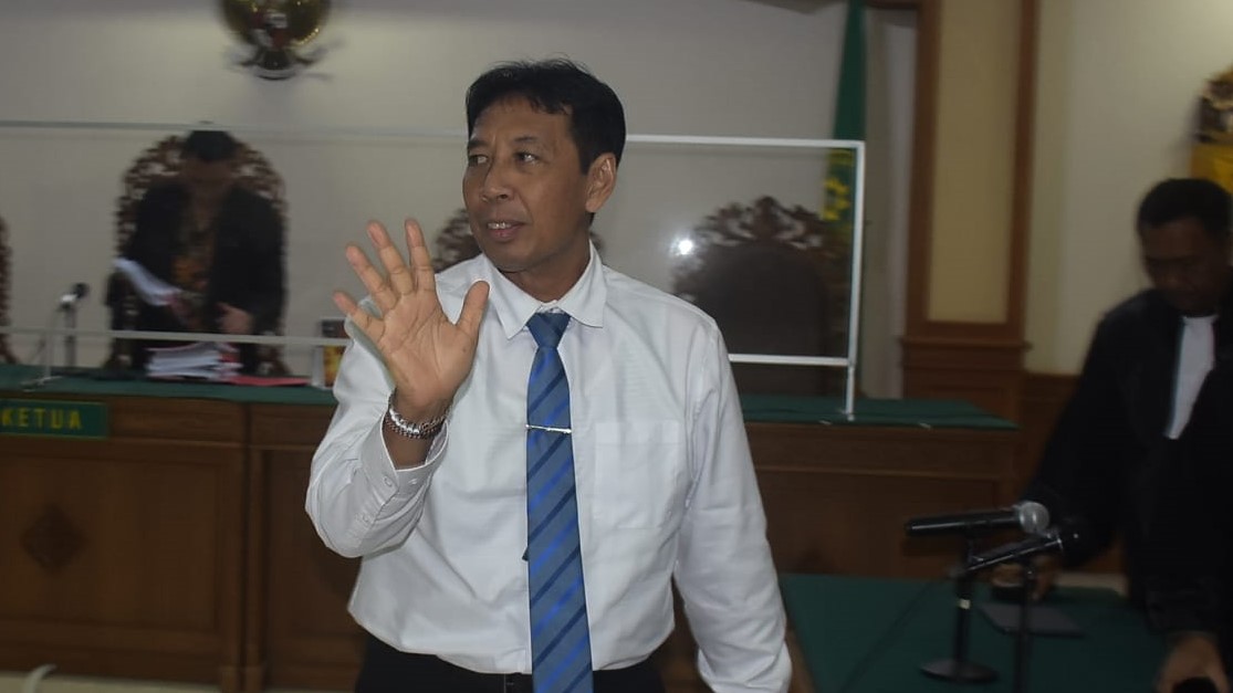 Jaksa menolak eksepsi terdakwa Prof. Dr. Ir. I Nyoman Gde Antara kasus korupsi dana SPI Unud, Kamis (9/11).