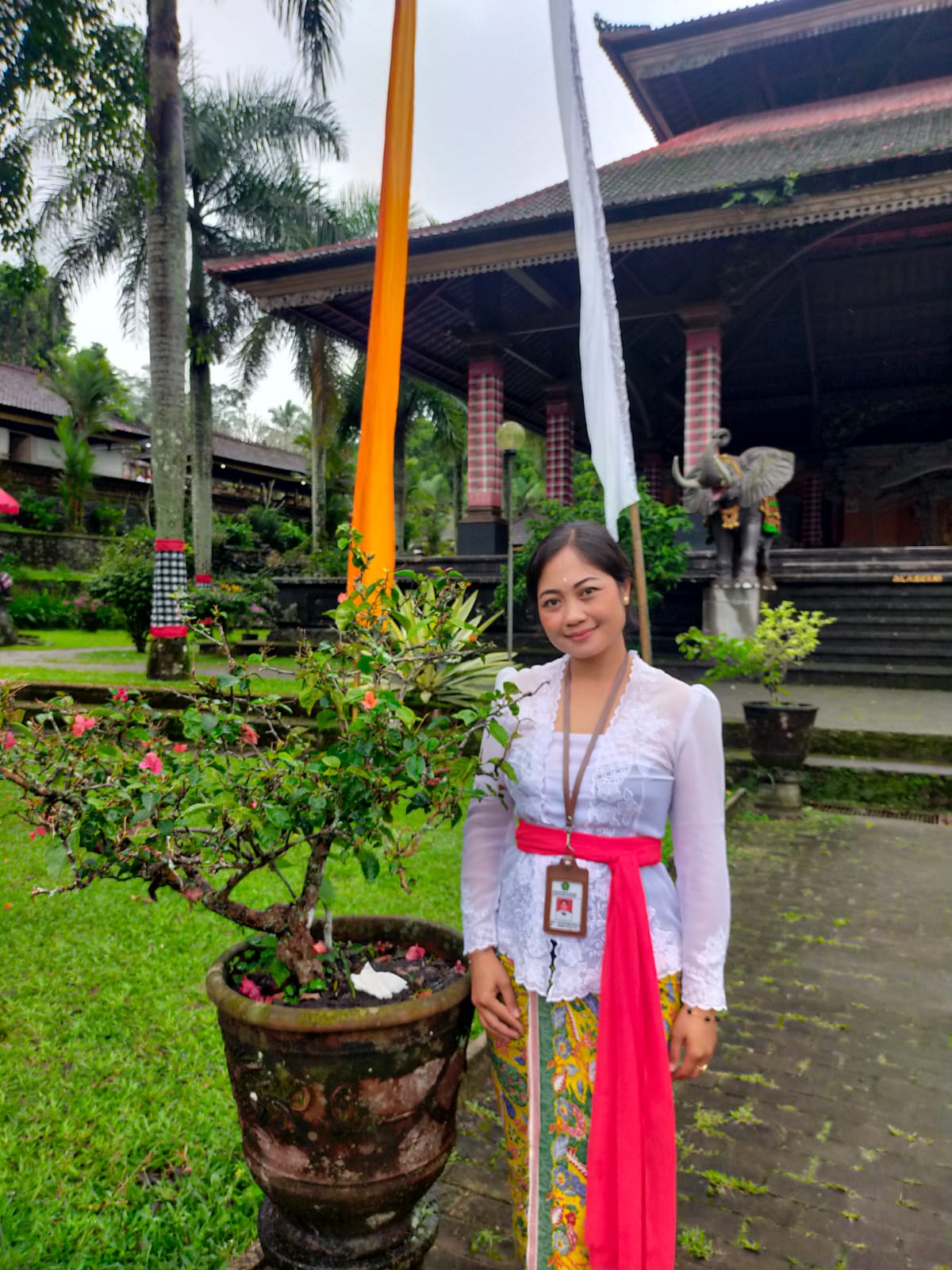 PENYULUH : Penyuluh Agama Hindu Kementerian Agama Kabupaten Tabanan, Ida Ayu Gede Trisna Agustini menjelaskan lima kebohongan yang diperbolehkan oleh ajaran agama Hindu.