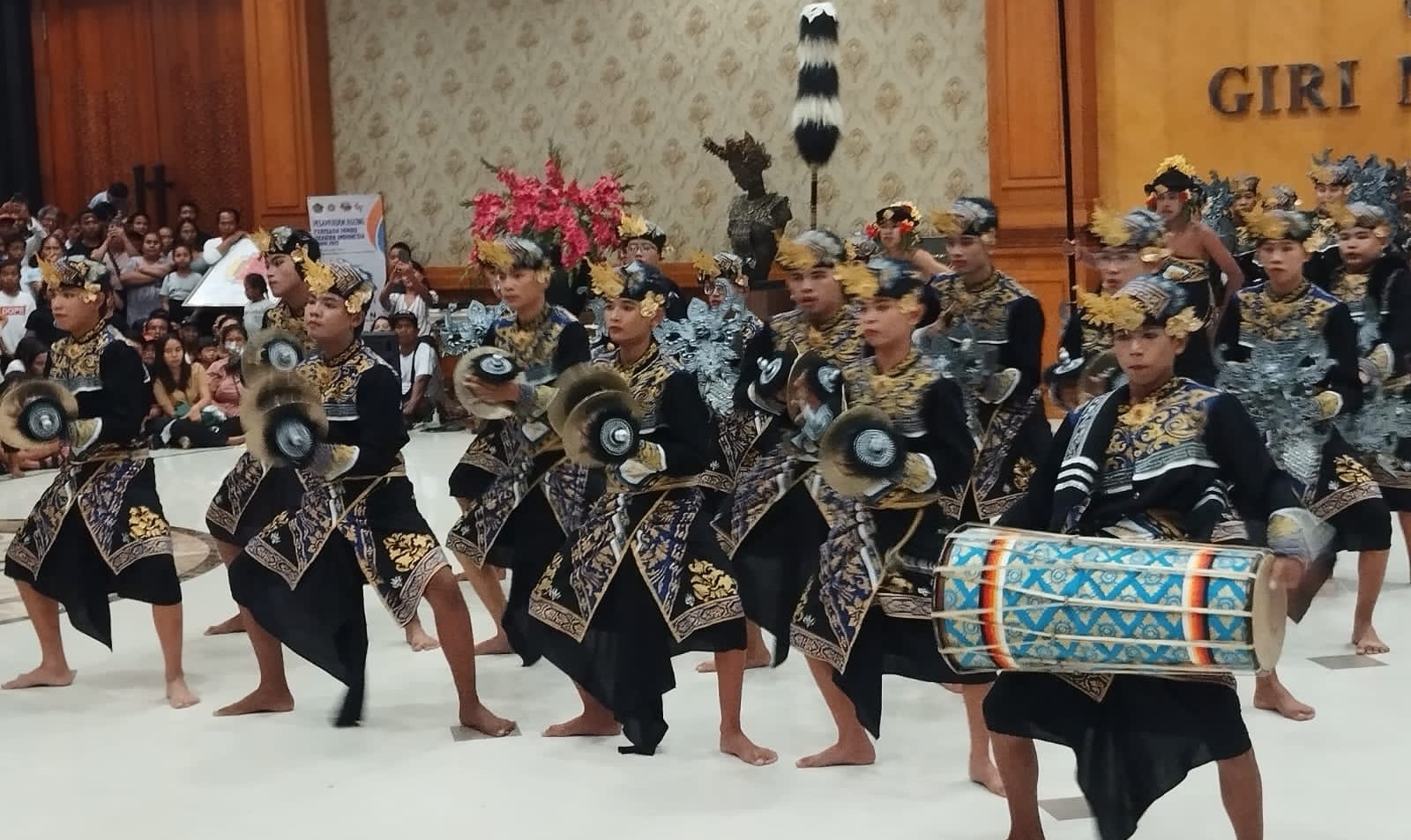 Lomba baleganjur anak-anak dan remaja di Balai Budaya Giri Nata Mandala, Puspem Badung, Bali pada Minggu, 12 November 2023.