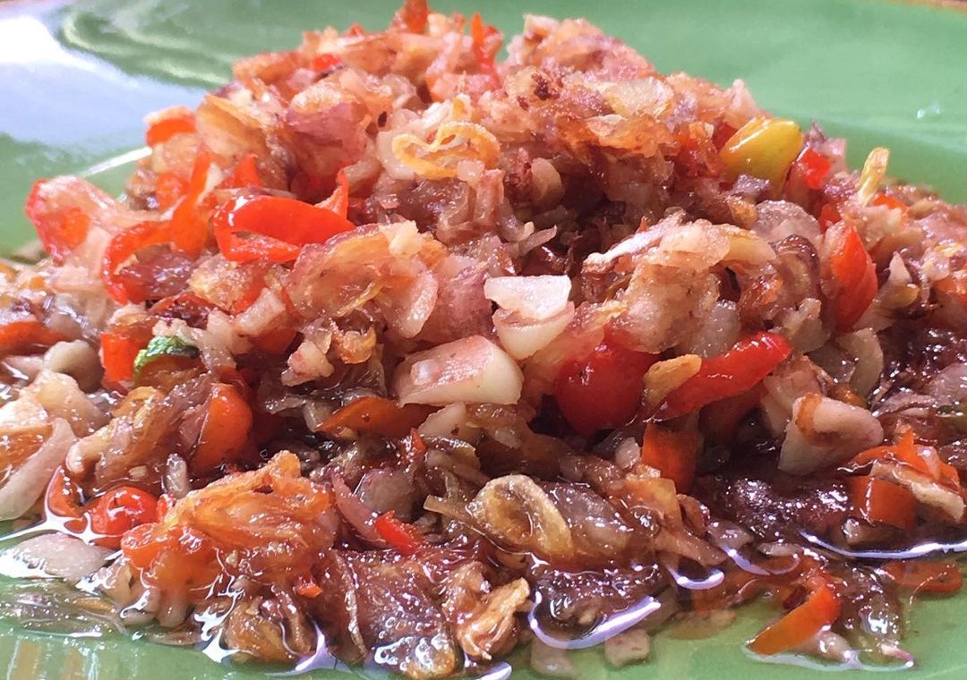 Sambal embe, sambal khas Bali.