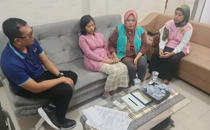 Dokter Qory saat diperiksa penyidik