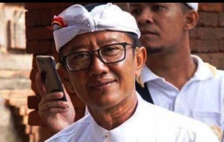 Bendesa Adat Penarungan I Made Widiada