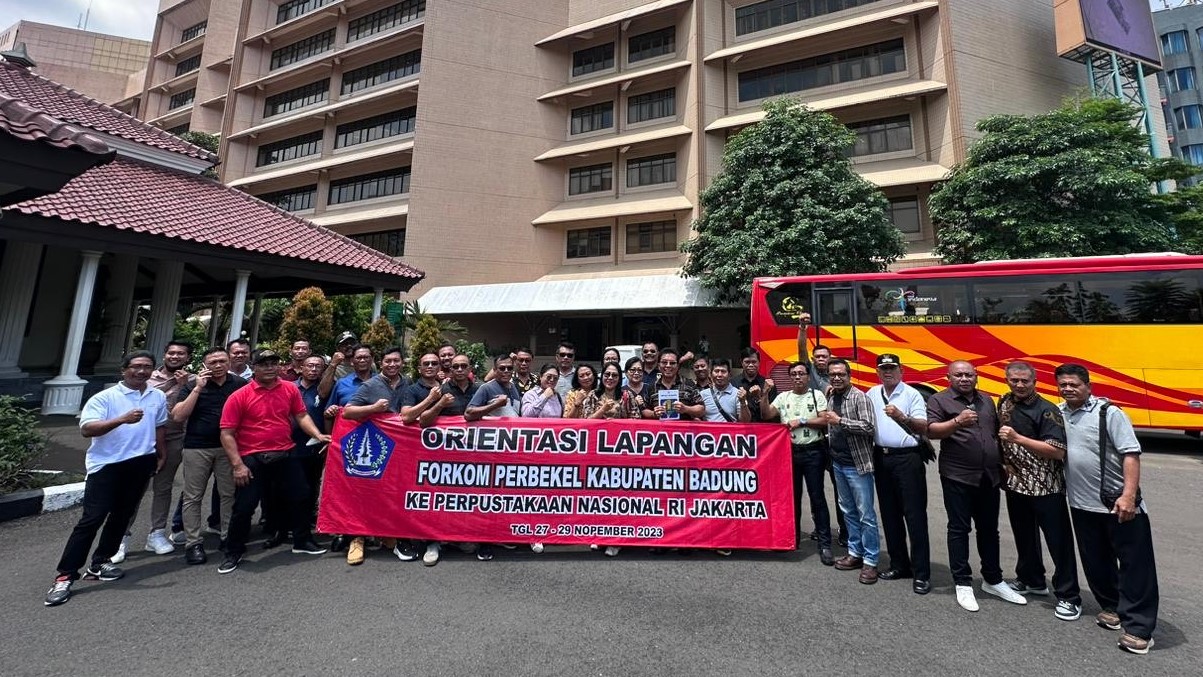 Forum Perbekel se-Kabupaten Badung, Bali saat mengunjungi Perpustakaan Nasional RI.&nbsp;  &nbsp;