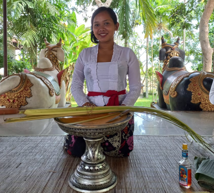 Penyuluh Agama Hindu, Ni Luh Sri Kusuma Dewi
