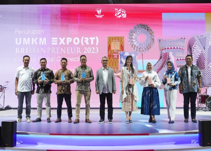 TUTUP : UMKM EXPO(RT) BRILIANPRENEUR 2023 yang sebelumnya dibuka oleh Presiden RI Joko Widodo pada Kamis (07/12) lalu, resmi ditutup pada Minggu (10/12) oleh Direktur Utama BRI Sunarso.