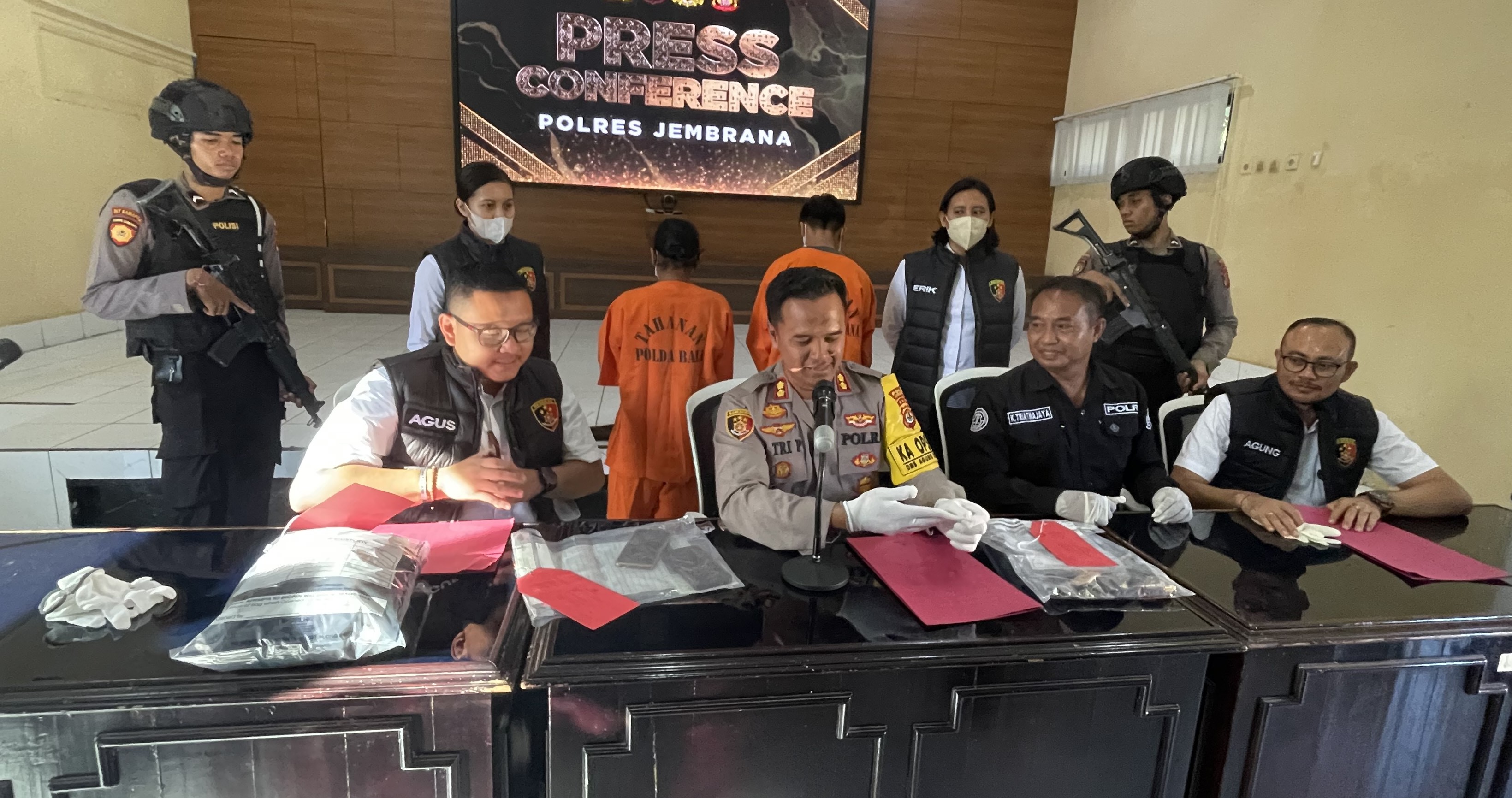 Polres Jembrana, Bali release kasus pencabulan dengan tersangka oknum ojol, Senin, 18 Desember 2023.