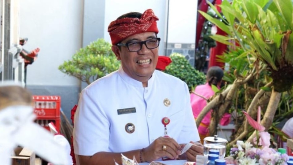 Bupati Tabanan Komang Gede Sanjaya menyatakan bahwa akan membangun parkir empat lainta di Bedugul.