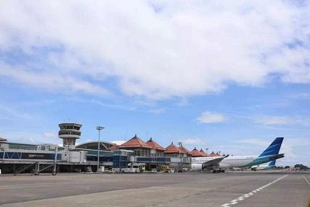 BANDARA : Berdasarkan hasil survei AirHelp Inc,  Bandara Ngurah Rai masuk rating terburuk. Namun AP1 bantah hal itu.