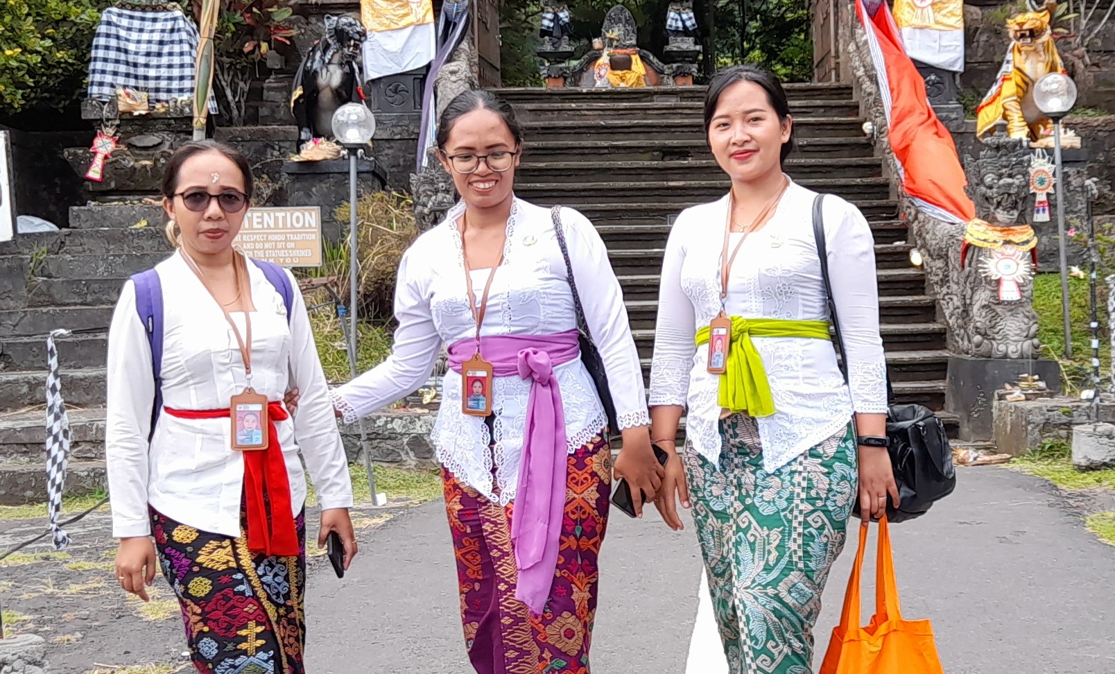 Ilustrasi wanita Hindu di Bali.