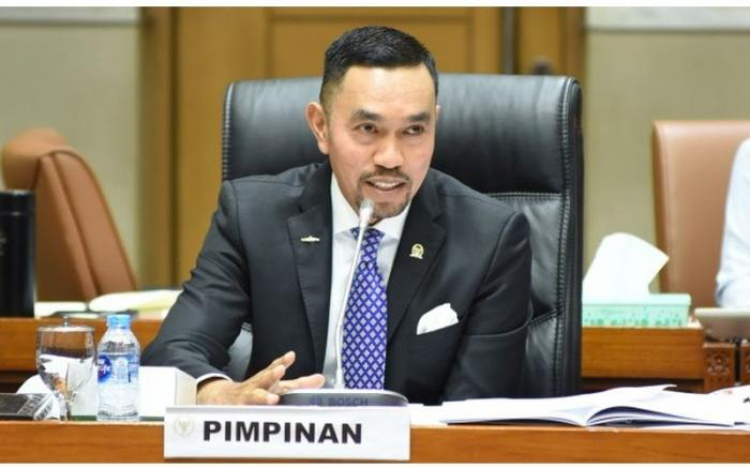 Ahmad Sahroni menyoroti pernyataan AWK yang diduga rasis