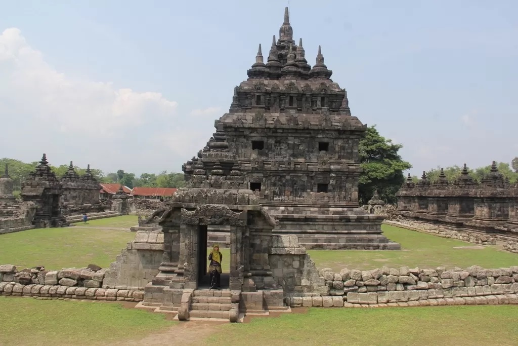 Candi Plaosan di Klaten merupakan peninggalan sejarah dari Mataram Kuno di era Hindu-Buddha yang jadi simbol toleransi beragama (Disporapar Prov Jateng)