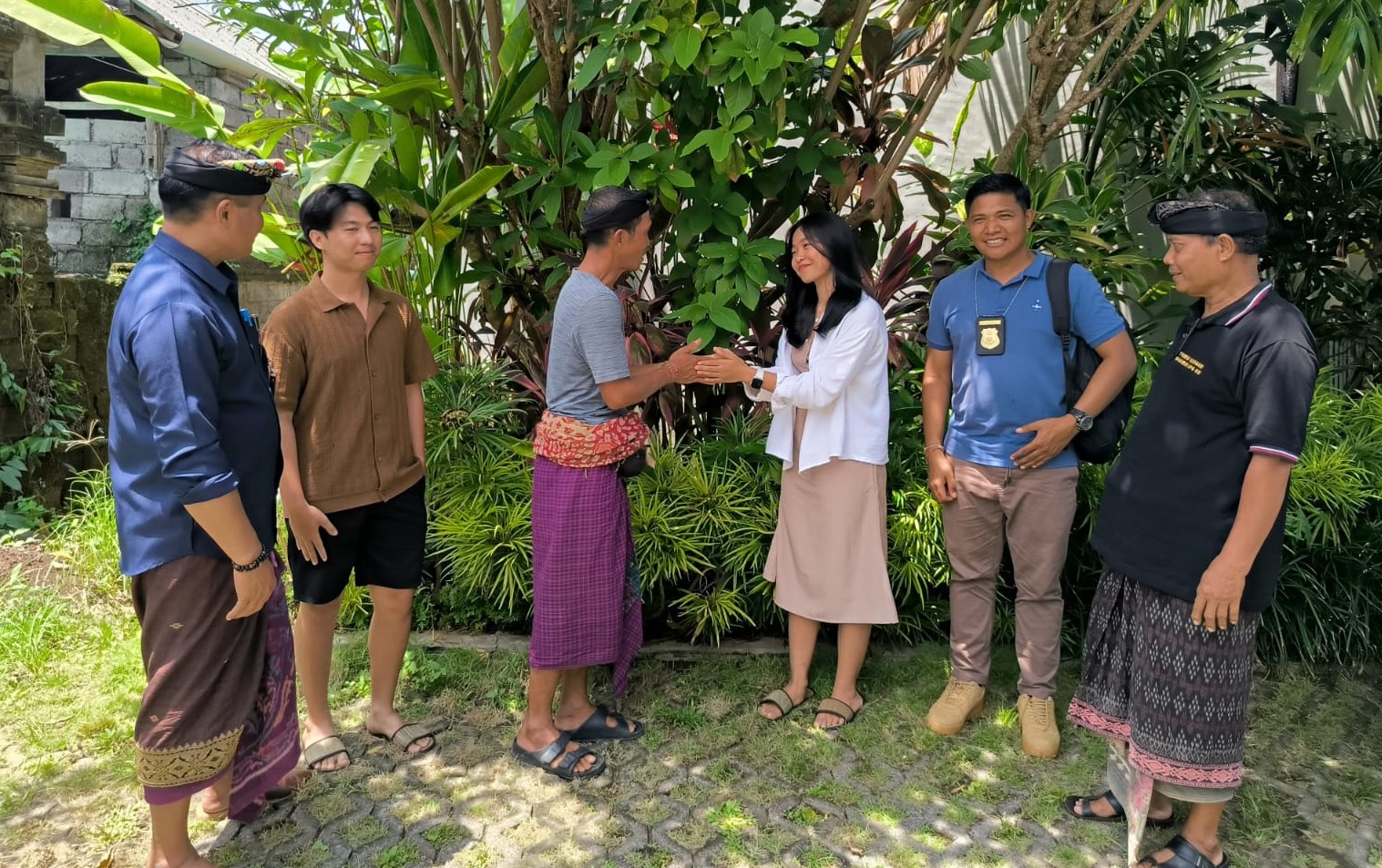 Polisi mempertemukan kedua belah pihak terkait video viral di jalur menuju Air Terjun Tibumana, Bangli, Bali.