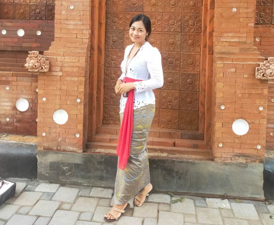 PENYULUH : Penyuluh Agama Hindu, Ida Ayu Gede Trisna Agustini memaparkan beberapa kitab yang mengulas soal aturan dan waktu untuk memberikan dana punia.