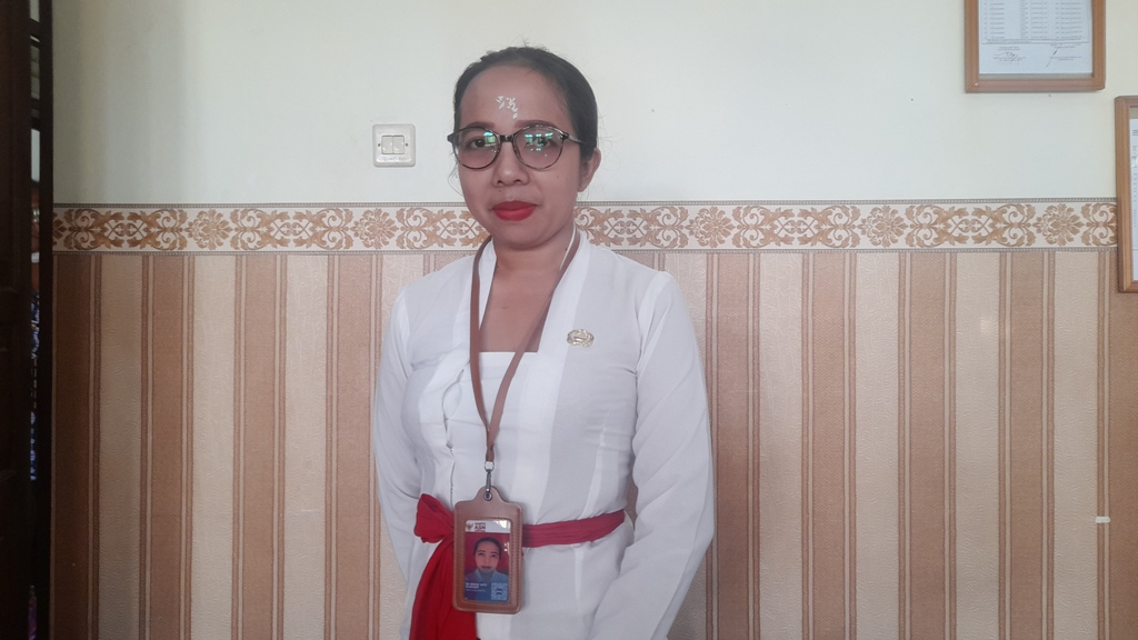 PENYULUH : Penyuluh Agama Hindu, Ni Made Ayu Suniari, S.Sos mengungkap ajaran panca satya dalam agama Hindu yang memiliki peranan penting bagi seorang pemimpin.