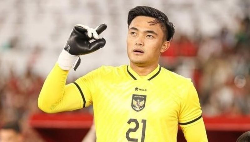 Penjaga gawang Timnas Indonesia Ernando Ari Sutaryadi.