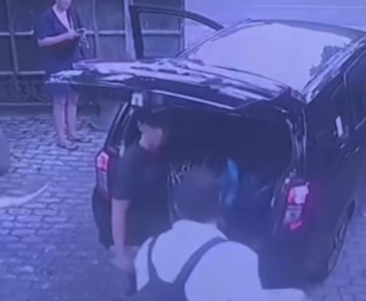 Potongan video WNA diduga aniaya pegawai villa