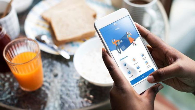Dengan BRImo, bisa juga beli pulsa dan paket data kapan saja dan di mana saja.