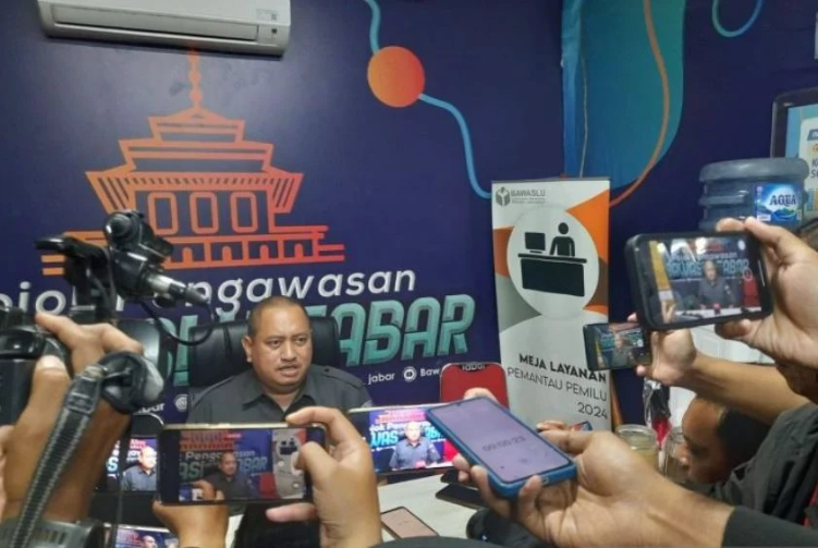 Syaiful Bachri ungkap Ridwan Kamil lakukan saweran di acara BPD Tasikmalaya