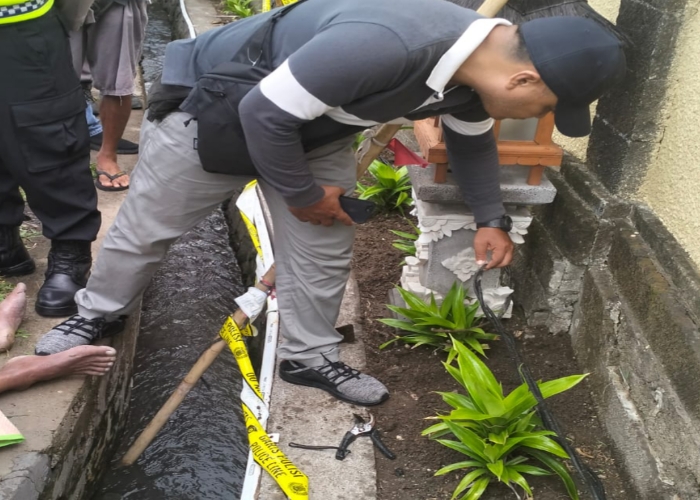 KAKU: Sukada terbukur kaku setelah kesetrum listri diduga dari kabel yang terkelupas.