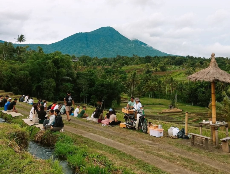 Nyarik Kopi saat ini menjadi tempat ngopi hits di Tabanan Bali