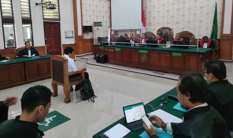 Terdakwa kasus korupsi SPI Unud Bali Prof I Nyoman Gede Antara menjalani sidang dengan agenda pembacaan duplik di Pengadilan Negeri&nbsp; Denpasar, Selasa, 13 Februari 2024.