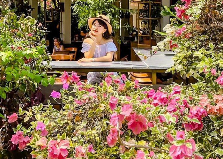 Salah satu spot foto terbaik di Neun Caf&eacute; Sanur