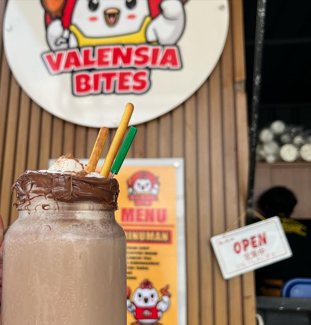 KOREA: Valensia Bites merupakan salah satu tempat kuliner anti pelit yang direkomendasi bagi pecinta ayam goreng ala Korea.