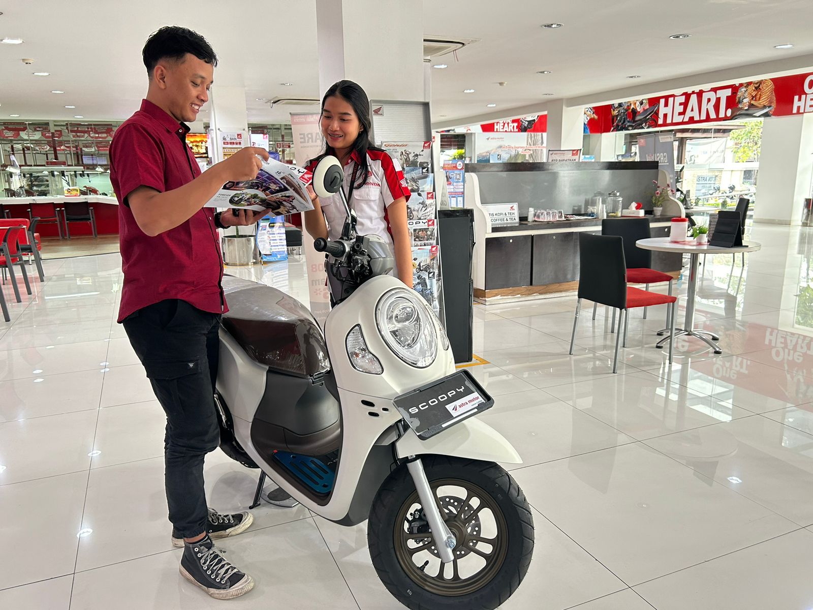 PAMERAN VIRTUAL: Promo DP serta cicilan ringan di virtual exhibition Astra Motor Bali.