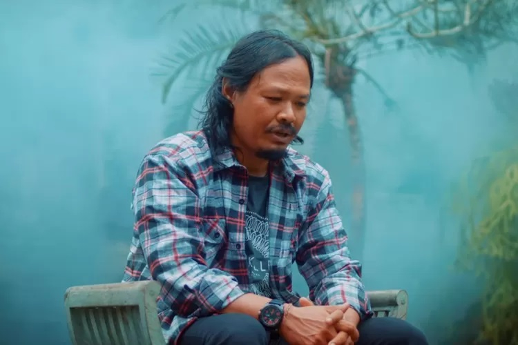 Ary Kencana Bawakan Ulang Lagu Metilesang Raga