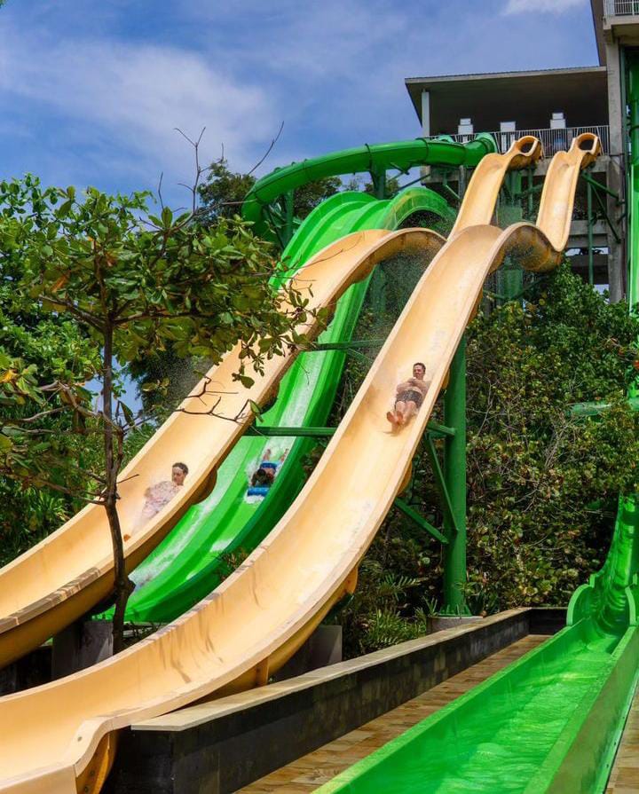 WATERBOOM: Waterboom Bali didaulat menjadi taman air terbaik di Asia. Memiliki berbagai wahana seru, ini harga terbarunya.