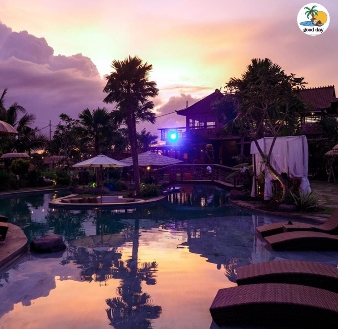 OASE: Di tengah gemerlapnya wisata Ubud, terdapat sebuah oase yang menawarkan kombinasi sempurna antara relaksasi, hiburan, dan kenikmatan kuliner.