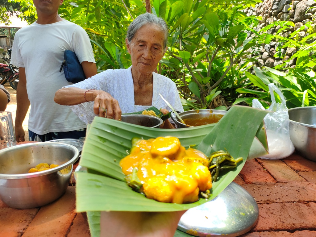 JUKUT: Jukut Base Baas, salah satu menu kuliner khas Desa Tamblang, Kecamatan Kubutambahan, Buleleng Bali Utara yang dijual pada hari tertentu.