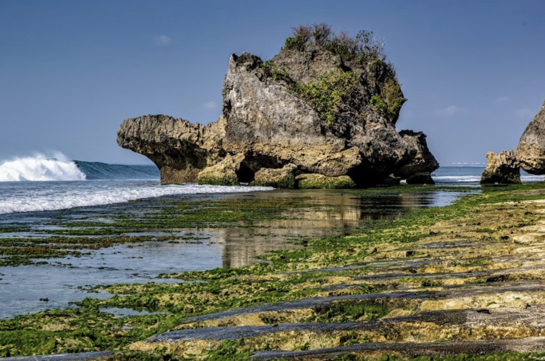 Keindahan Pantai Thomas di wilayah Desa Pecatu, Kecamatan Kuta Selatan, Kabupaten Badung, Bali.