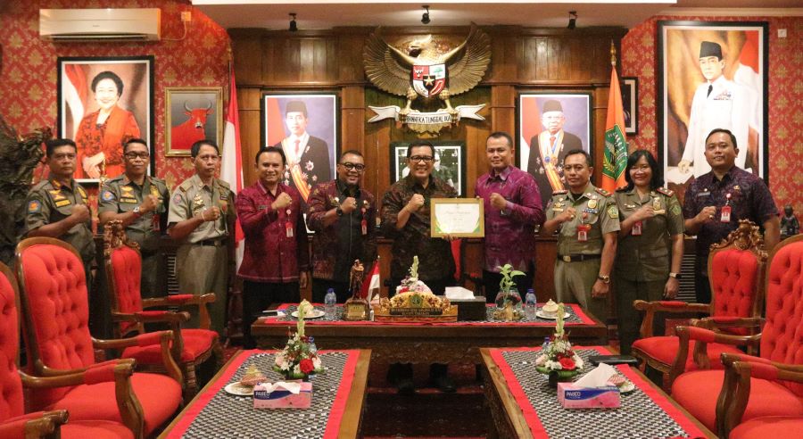 Pemkab Kabupaten Tabanan, Bali dapat 2 penghargaan nasional awal Maret 2024.