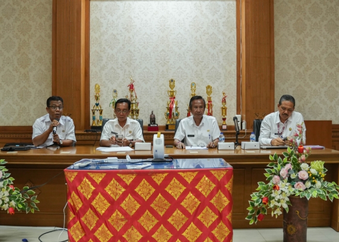 DARI KIRI: Kadis Kominfo Badung IGN Jaya Saputra, Kadisbud Badung I Gde Eka Sudarwitha, Kadishub Badung AA Ngurah Rai Yudha Darma, dan Kepala Badan Kesbangpol Badung I Nyoman Suendi.