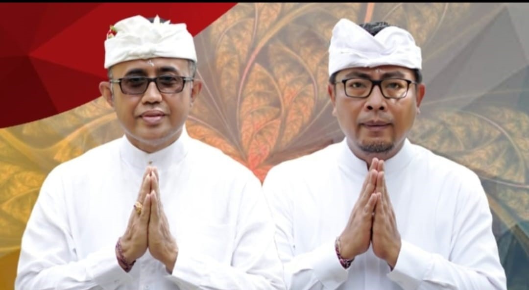 Wali Kota Denpasar I Gusti Ngurah Jaya Negara (kiri) bersama Wakil Wali Kota Denpasar I Kadek Agus Arya Wibawa mengucapkan selama Hari Suci Nyepi.