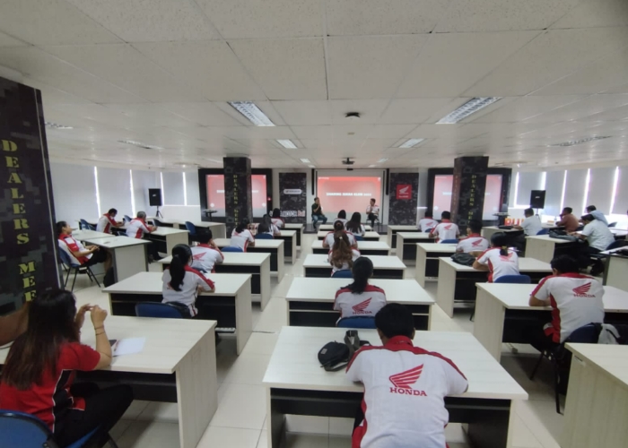 KONTES: Astra Motor Bali menggelar Kontes Layanan Honda Nasional 2024 (KLHN)