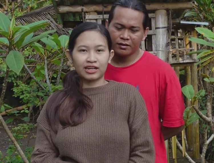 Influencer Karis dan Natalia ungkap kejanggalan sebelum garase rumah roboh