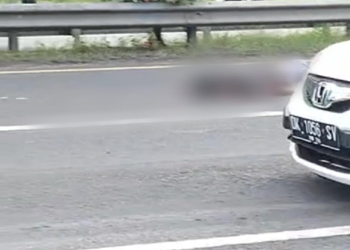 LAKA : Tangkapan layar video kecelakaan maut di Jalan Bypass Ida Bagus Mantra, Sabtu (23/3).
