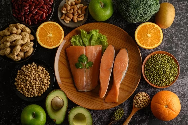 6 Daftar Makanan Sumber Asam Folat Alami yang Baik Dikonsumsi Ibu Hamil dan Orang Dewasa, Simak!/Sumber gambar: jcomp/ freepik.com