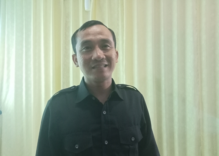 Divisi Sosialisasi, Pendidikan Pemilih, Partisipasi Masyarakat dan SDM KPU Karangasem I Kadek Sukara.