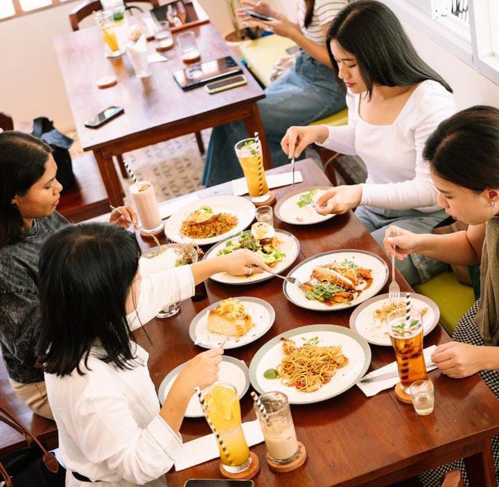 RAMAH: Leura Bali merupakan salah satu destinasi kuliner aesthetic di Renon dengan harga ramah di kantong.