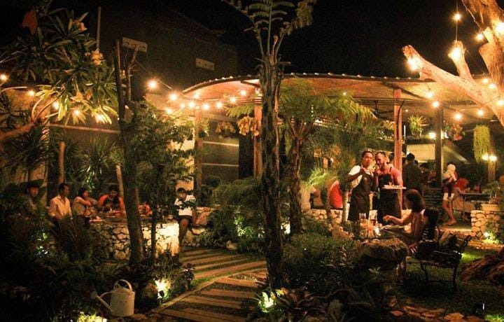 ROMANTIC DATE: Limestones Restaurant, destinasi sempurna untuk romantic date dengan promo dan menu favorit bagi pecinta pizza.